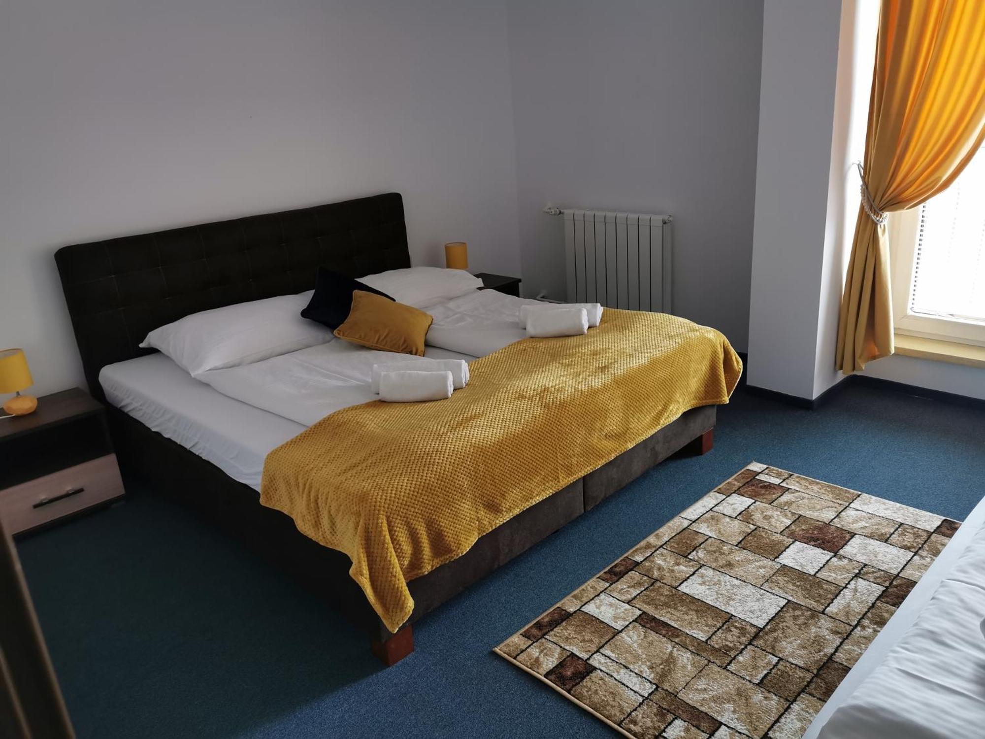 Hotel Diana Nové Mesto nad Váhom Ruang foto