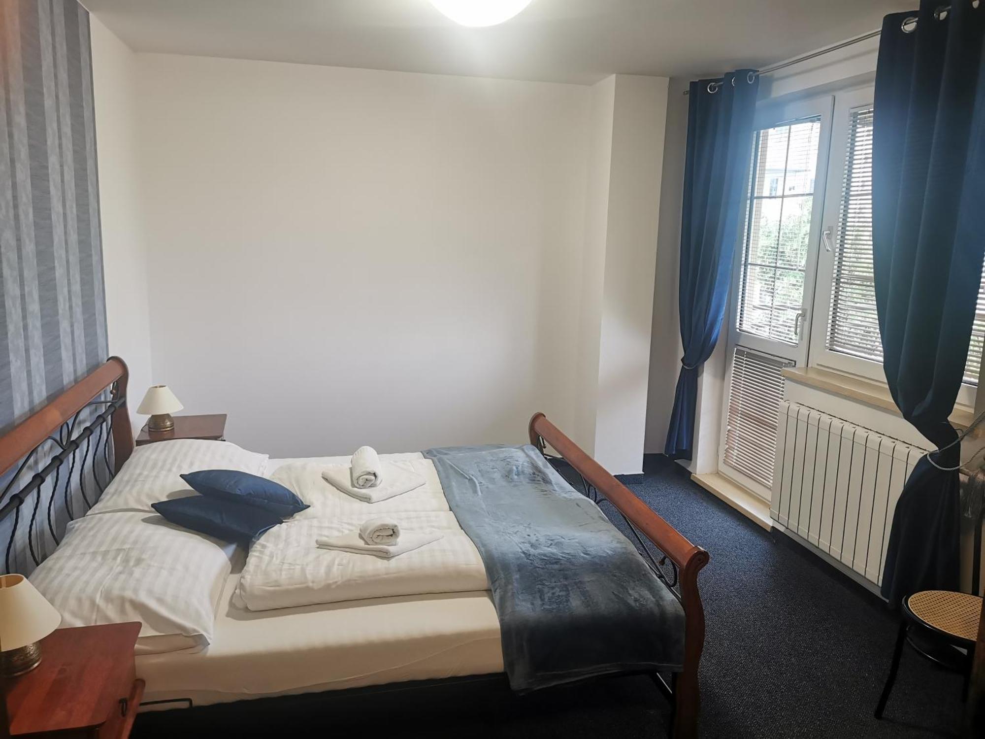 Hotel Diana Nové Mesto nad Váhom Bagian luar foto