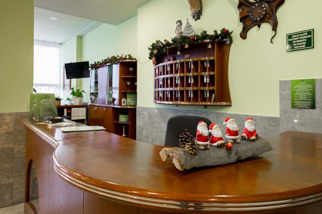Hotel Diana Nové Mesto nad Váhom Bagian luar foto